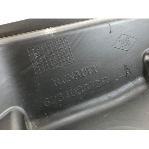 Решітка радіатора Renault Trafic III 2014-2021 623108673R